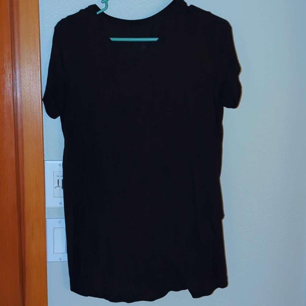 Latched Mama Small Black Nursing Tshirt